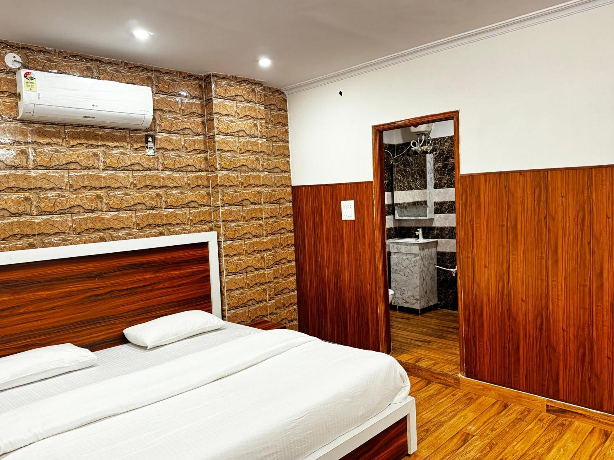 Hotel Walk Inn Faridabad Exterior photo