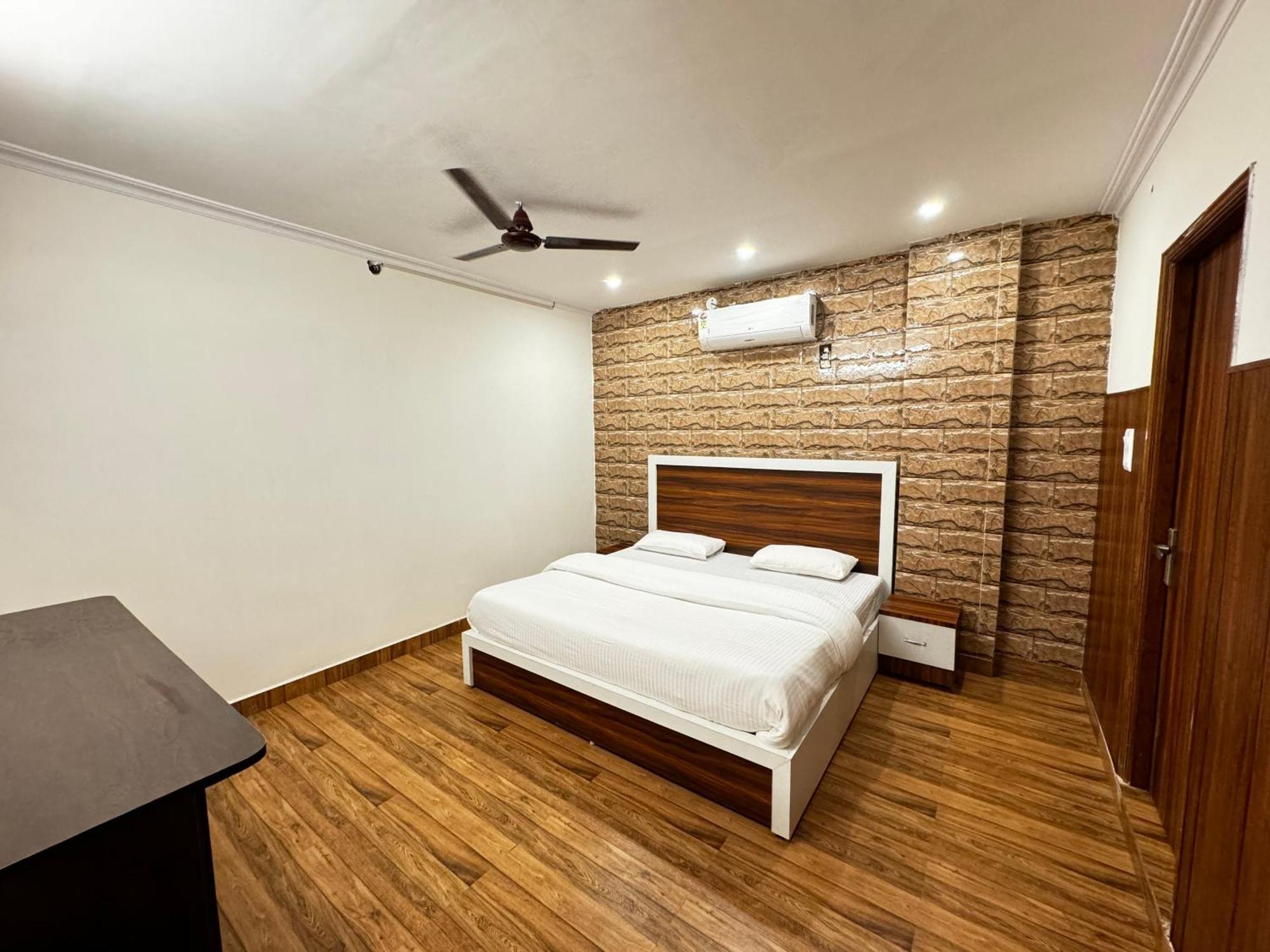 Hotel Walk Inn Faridabad Exterior photo