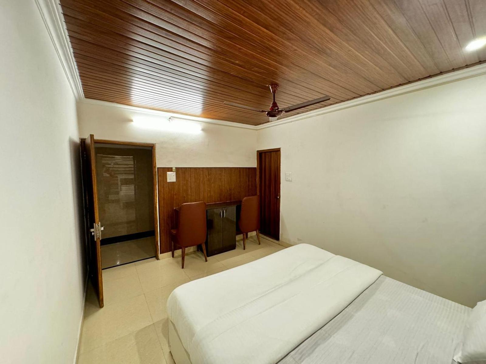 Hotel Walk Inn Faridabad Exterior photo