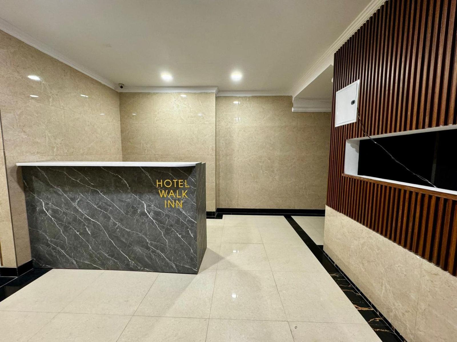 Hotel Walk Inn Faridabad Exterior photo
